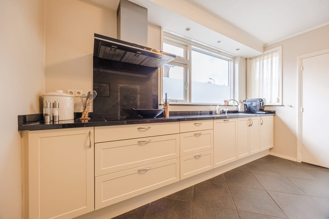 Photo 11 of Schoolstraat 11