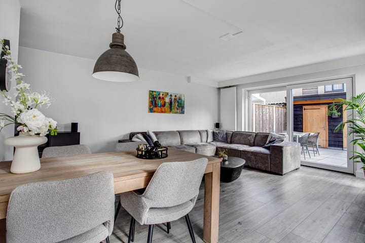 Foto 14 van Emsdettenplein 2