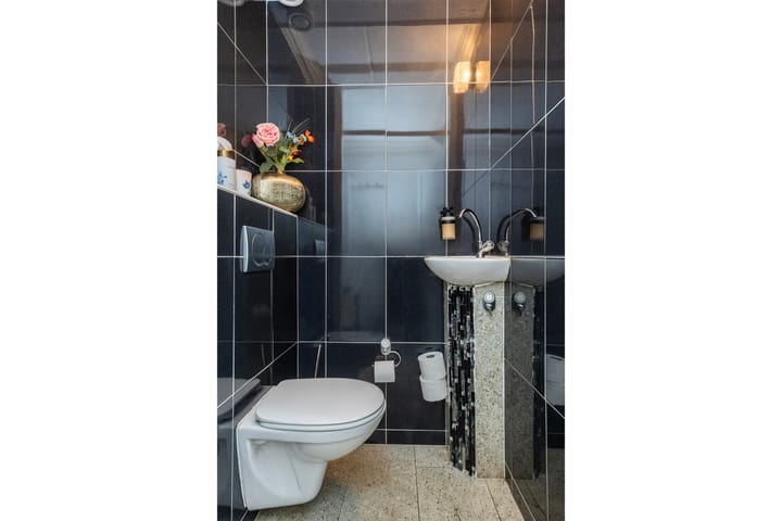 Foto 9 van Strodekkerstraat 1