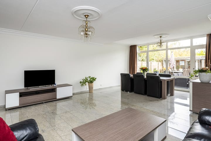 Foto 12 van Strodekkerstraat 1