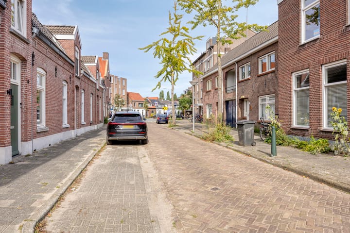 Foto 2 van Pastoor Dijkmansstraat 8