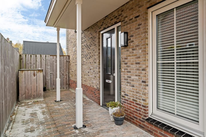 Photo 8 of Frederik Hendriklaan 26