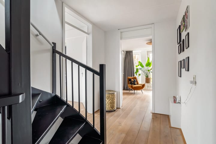 Photo 32 of Frederik Hendriklaan 26