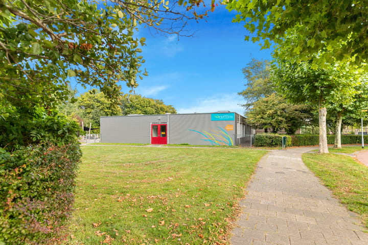 Photo 44 of Braveld 18