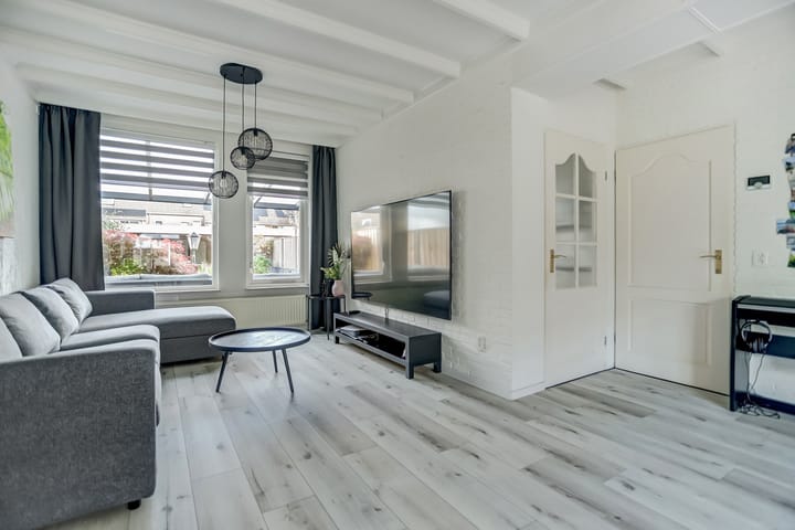 Photo 3 of Annecyhof 8