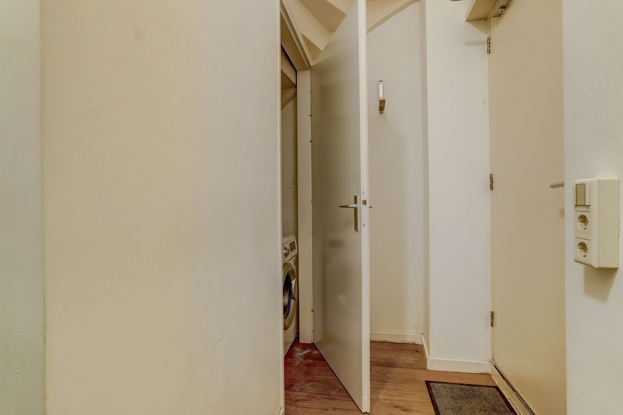 Foto 12 van Lampenistenstraat 81