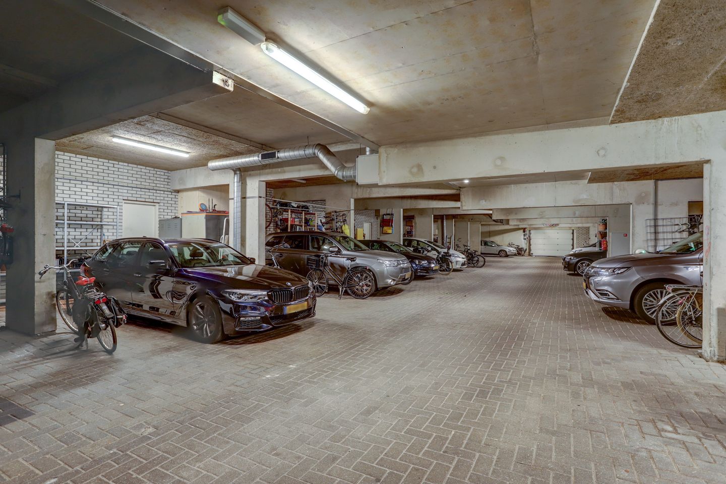 Foto 14 van Lampenistenstraat 81