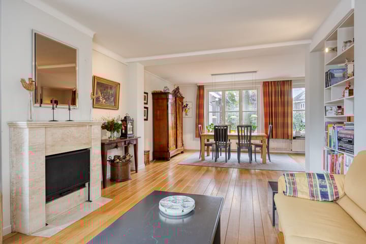 Photo 4 of Beatrixlaan 11