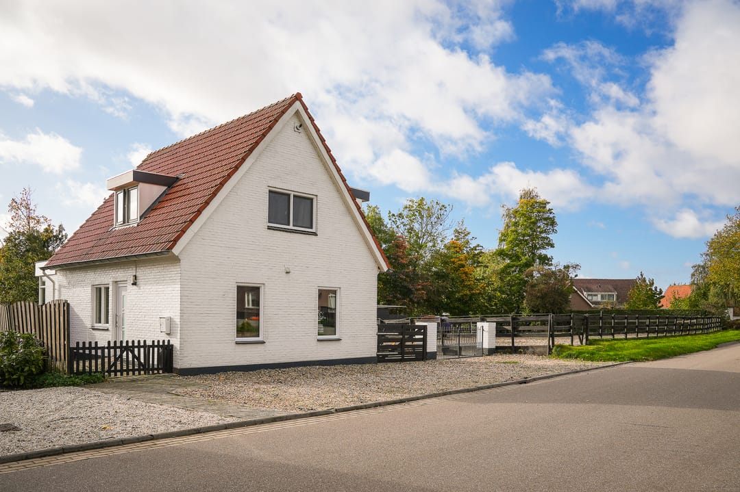 Photo 2 of Heuvelstraat 27