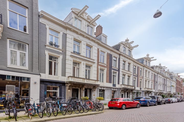Photo 71 of Pieter Cornelisz. Hooftstraat 141-B
