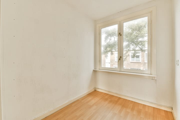 Foto 15 van Djambistraat 26