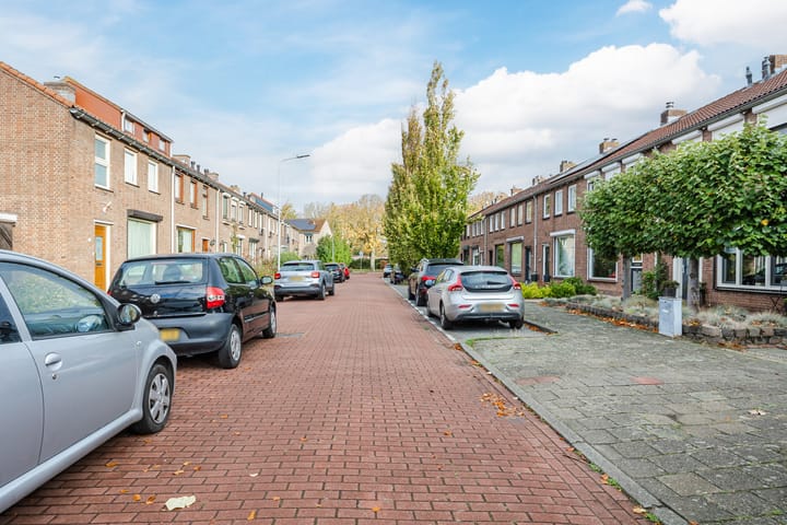 Foto 36 van Irenestraat 19