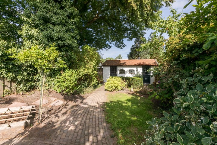 Photo 40 of Raadhuisstraat 44