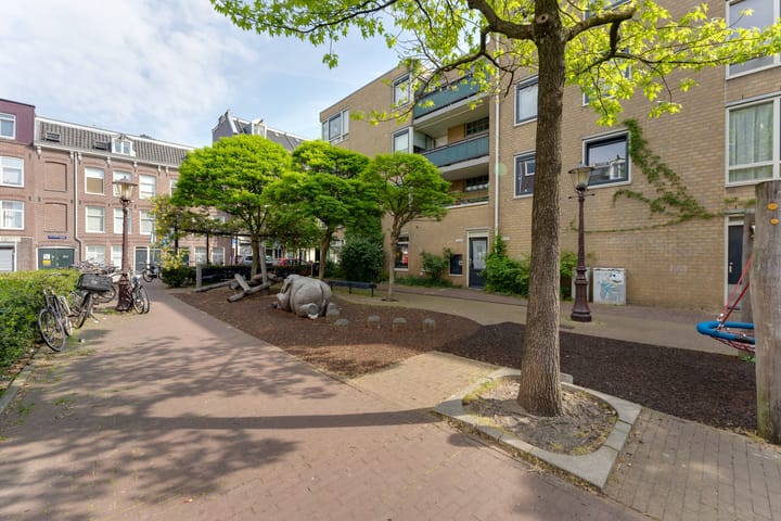 Photo 9 of Bellamydwarsstraat 1-A