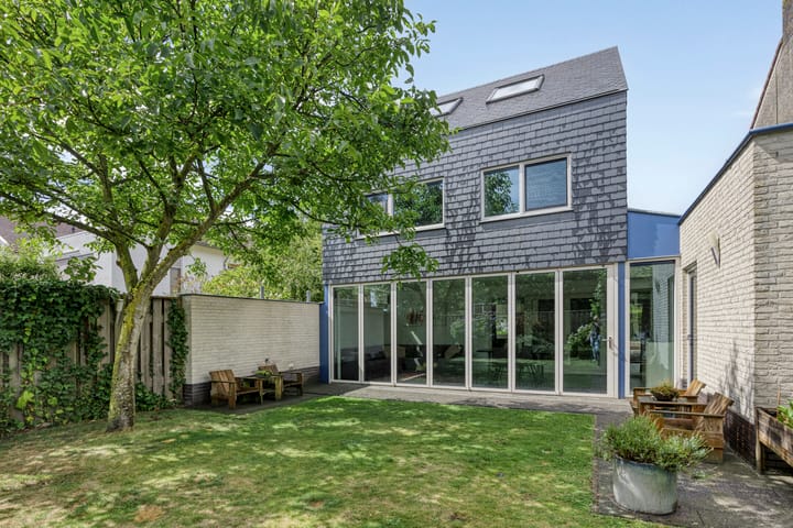 Photo 2 of Heuvelwal 26