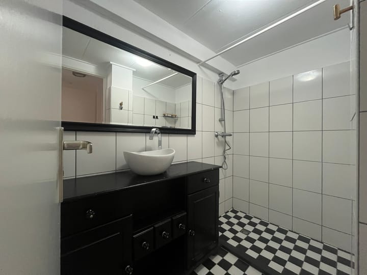 Foto 10 van Johan Buziaustraat 86