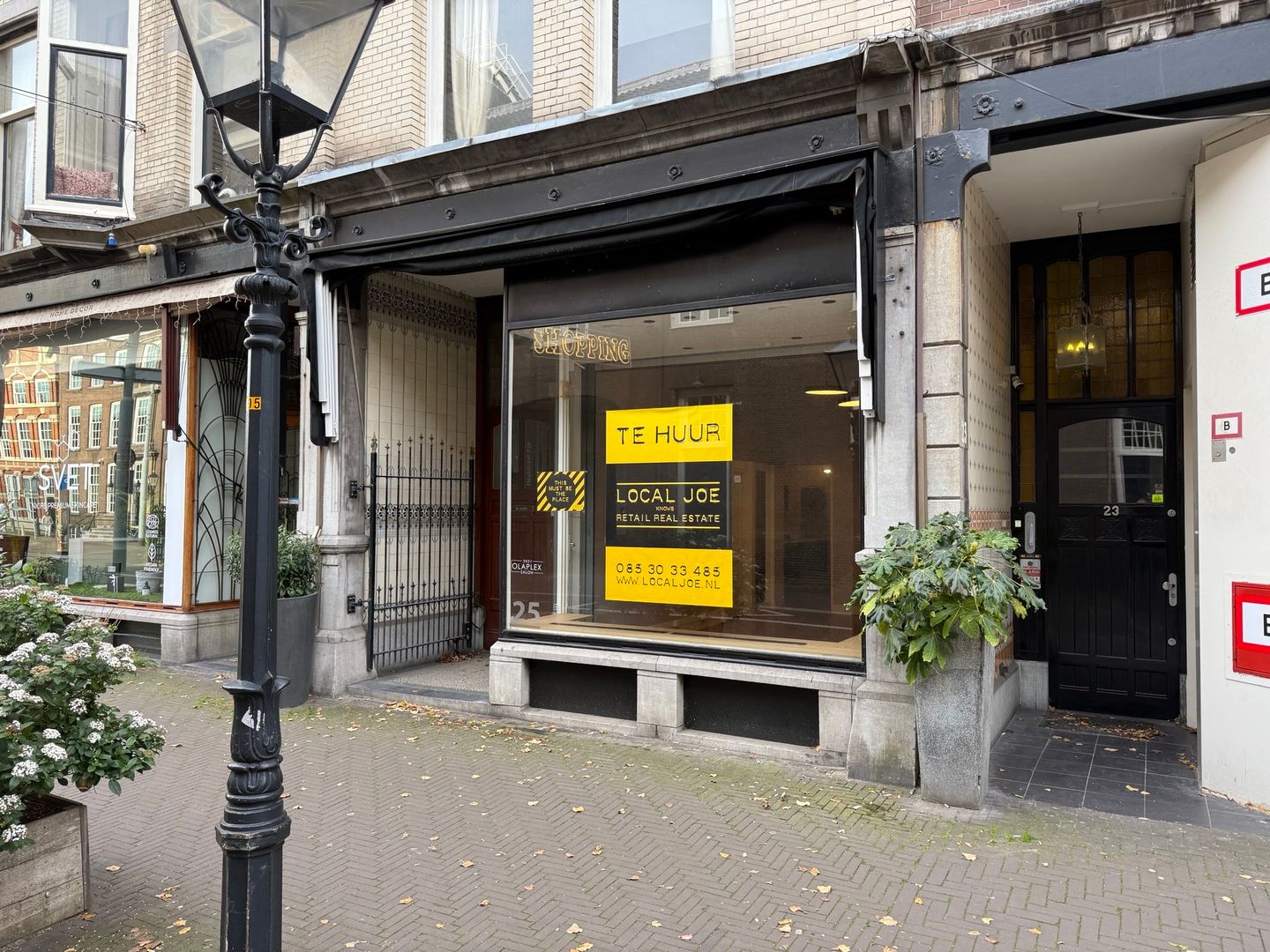 View photo 2 of Heulstraat 25