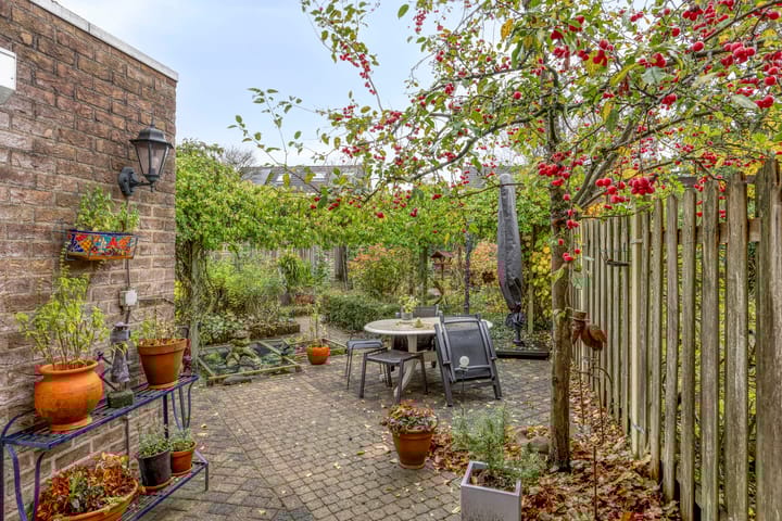 Foto 24 van Esdoornhof 4