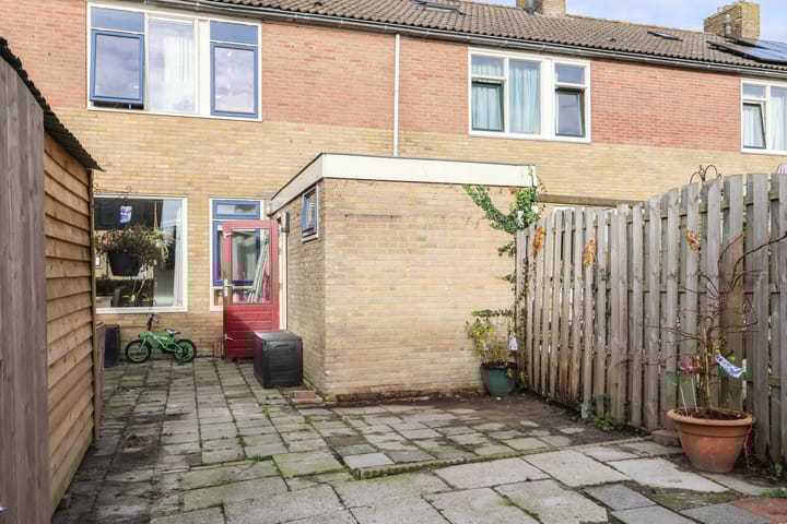 Photo 32 of Meester Klaas Douwesstraat 12