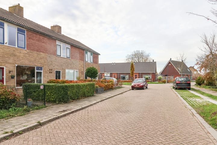 Photo 36 of Meester Klaas Douwesstraat 12