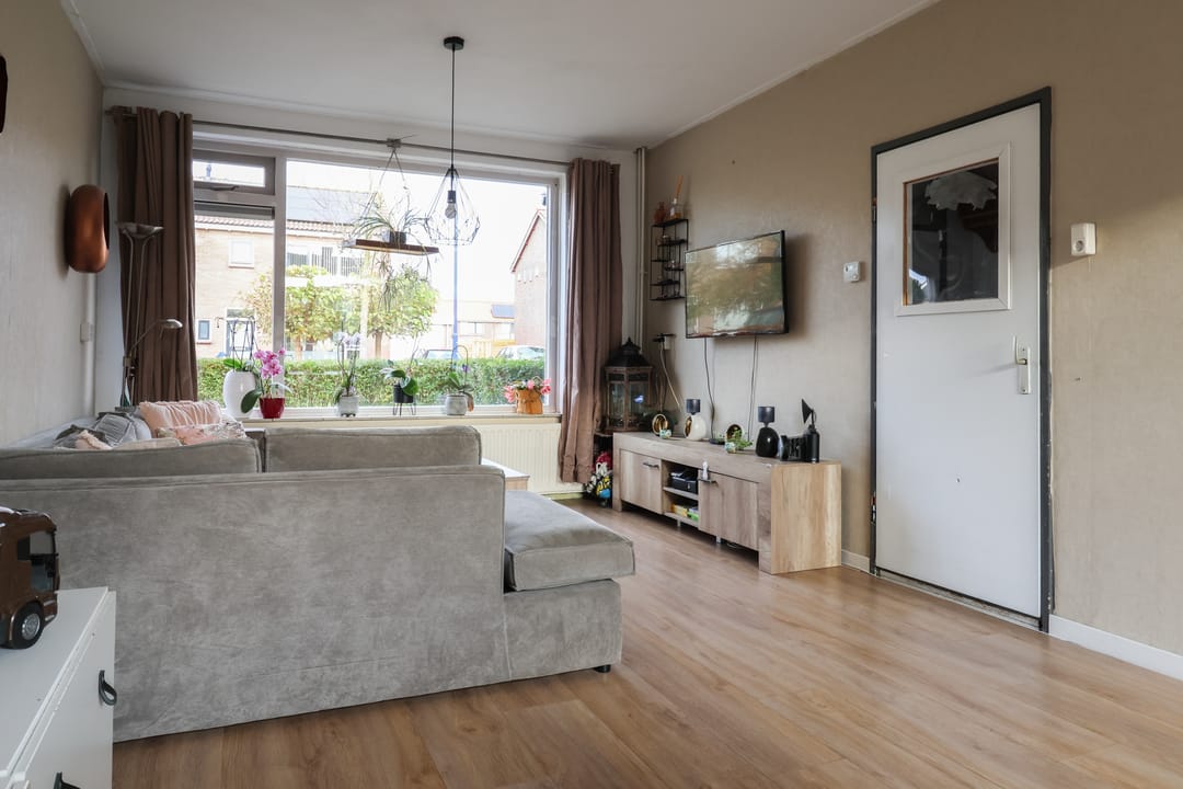 Foto 11 van Meester Klaas Douwesstraat 12