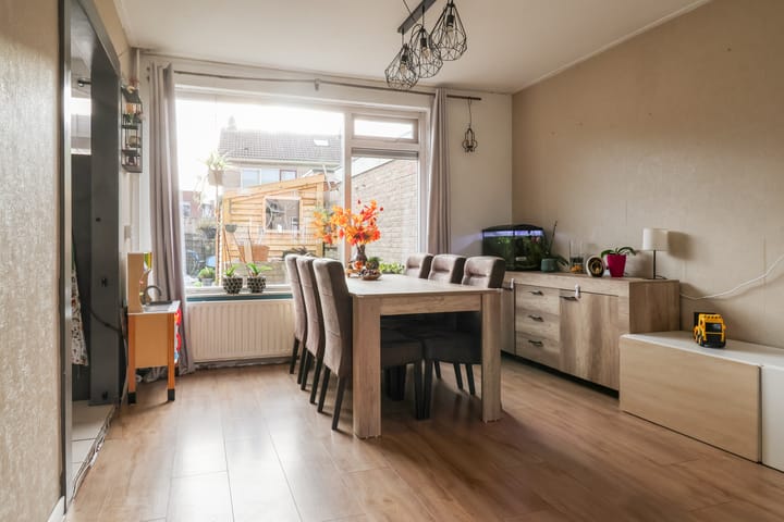 Photo 13 of Meester Klaas Douwesstraat 12