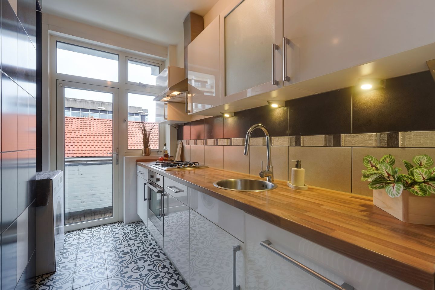 Foto 20 van Lijnbaan 130