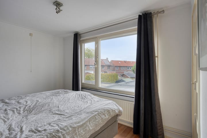 Photo 16 of Herderstraat 7