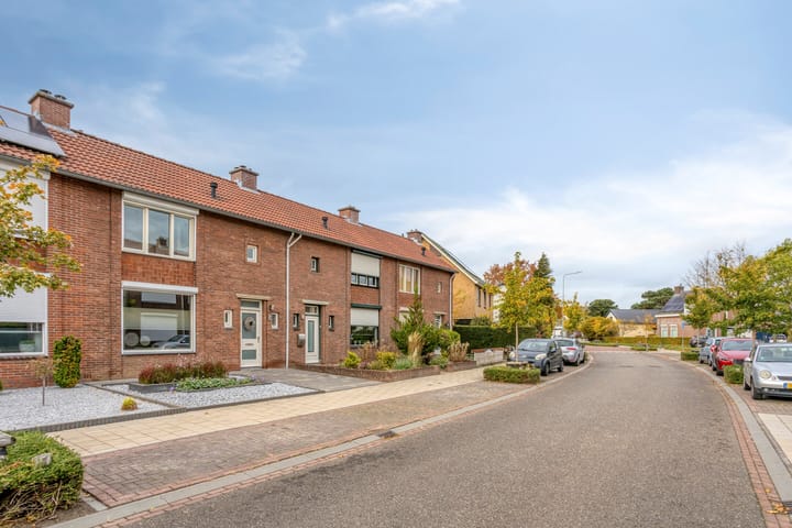 Photo 25 of Herderstraat 7