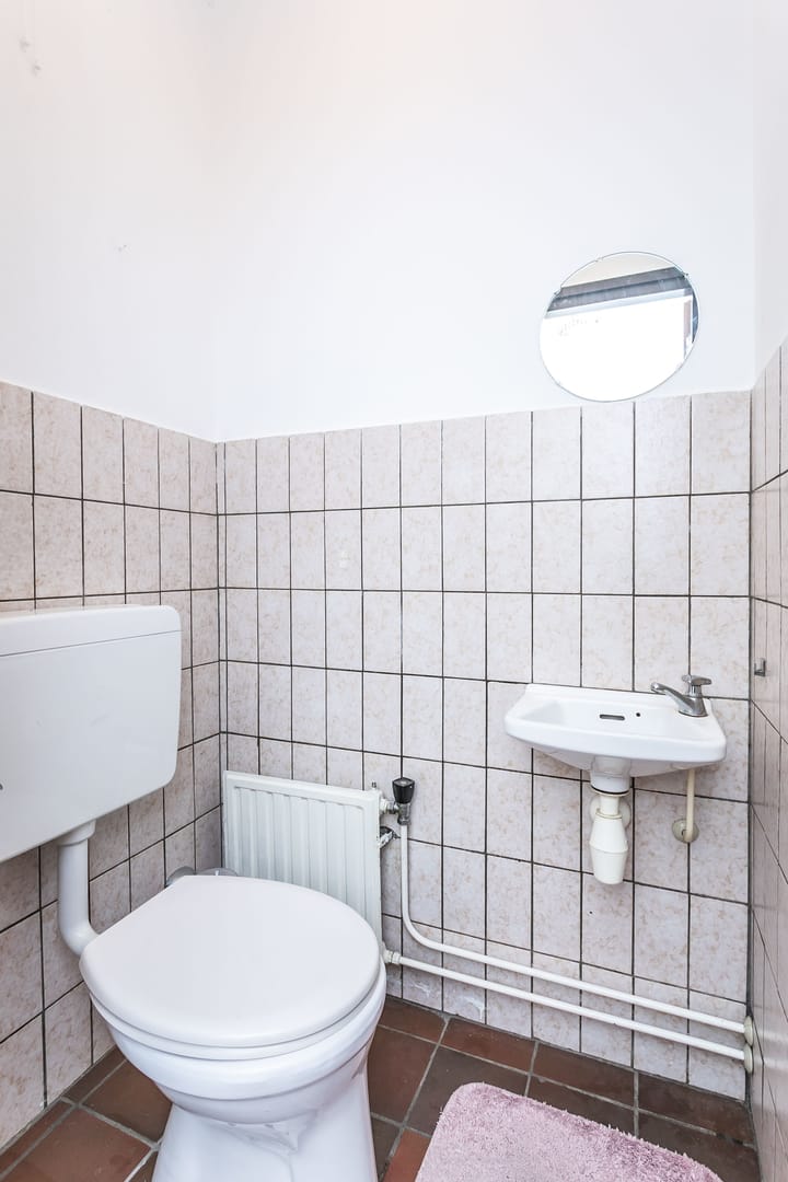 Photo 12 of Heiveldstraat 43