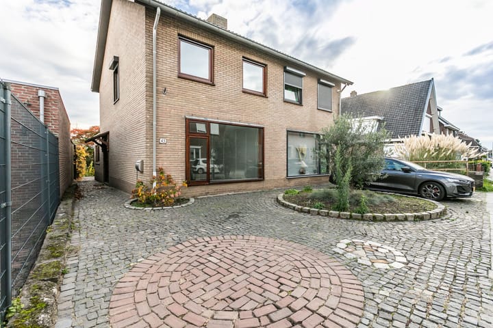 Photo 34 of Heiveldstraat 43