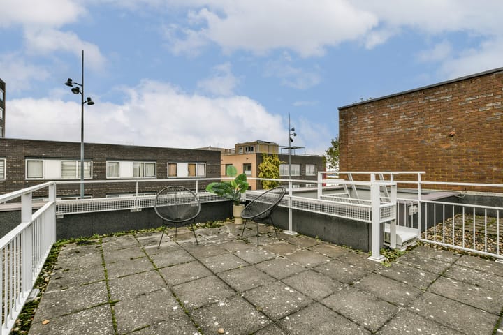 Photo 15 of Barkasstraat 100