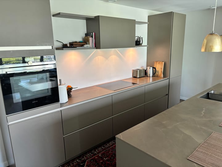 Photo 7 of Maassluisstraat 19