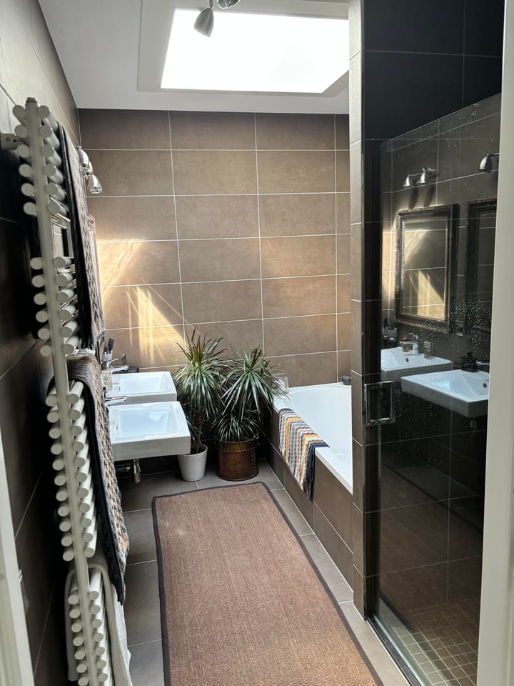 Photo 20 of Maassluisstraat 19