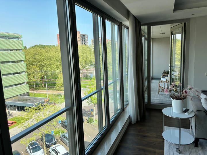 Photo 17 of Maassluisstraat 19