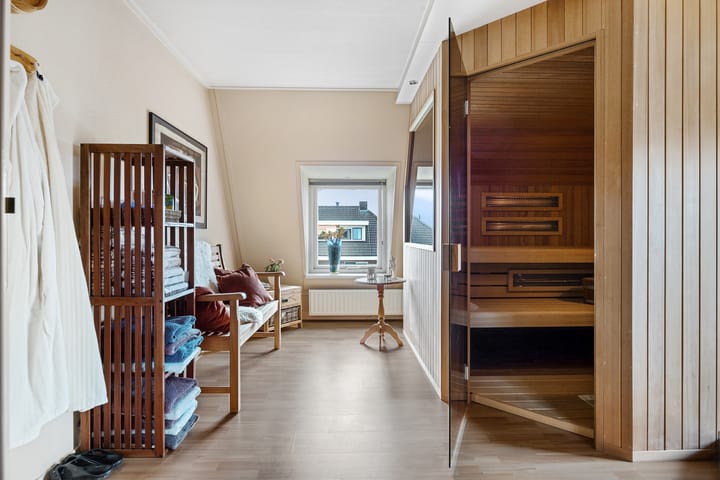 Photo 40 of Hertenlaan 2