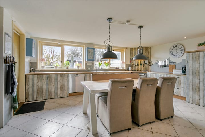 Foto 33 van Provincialeweg 11