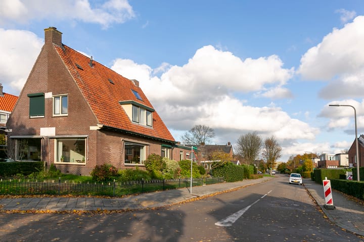 Photo 32 of Massenweg 35