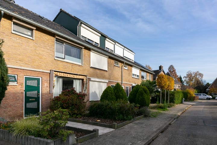 Photo 2 of Scheuterstraat 8