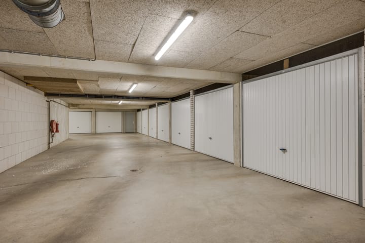 Photo 38 of Badhuisstraat 17