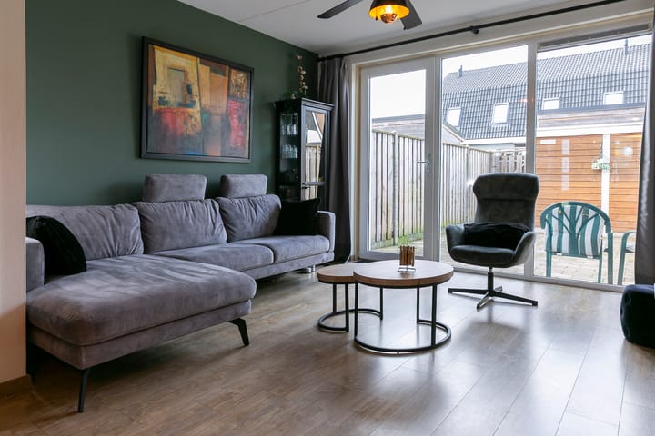 Photo 5 of Veenmos 12