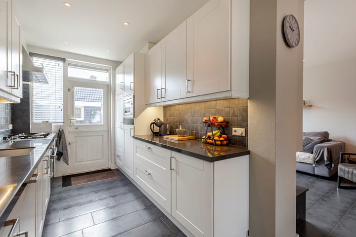 Foto 15 van van Wenastraat 7