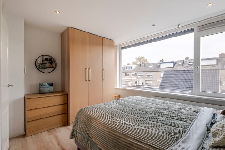 Foto 22 van van Wenastraat 7