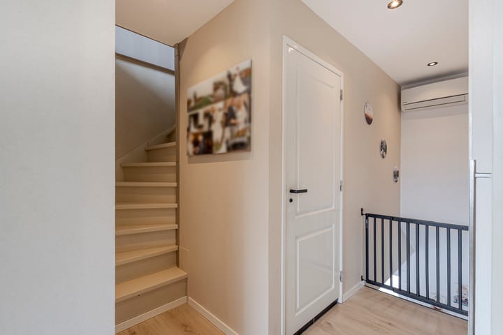 Foto 31 van van Wenastraat 7