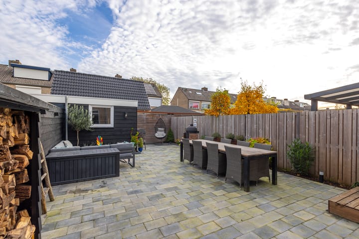 Foto 37 van van Wenastraat 7