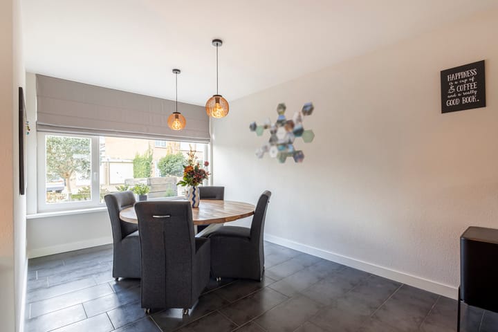 Foto 11 van van Wenastraat 7