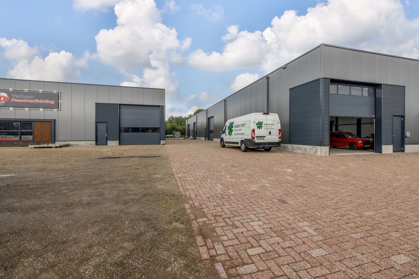 Bekijk foto 1 van Lauwerswelle 10-B