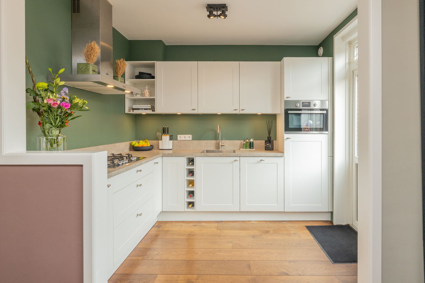 Photo 4 of Zoutmanstraat 11