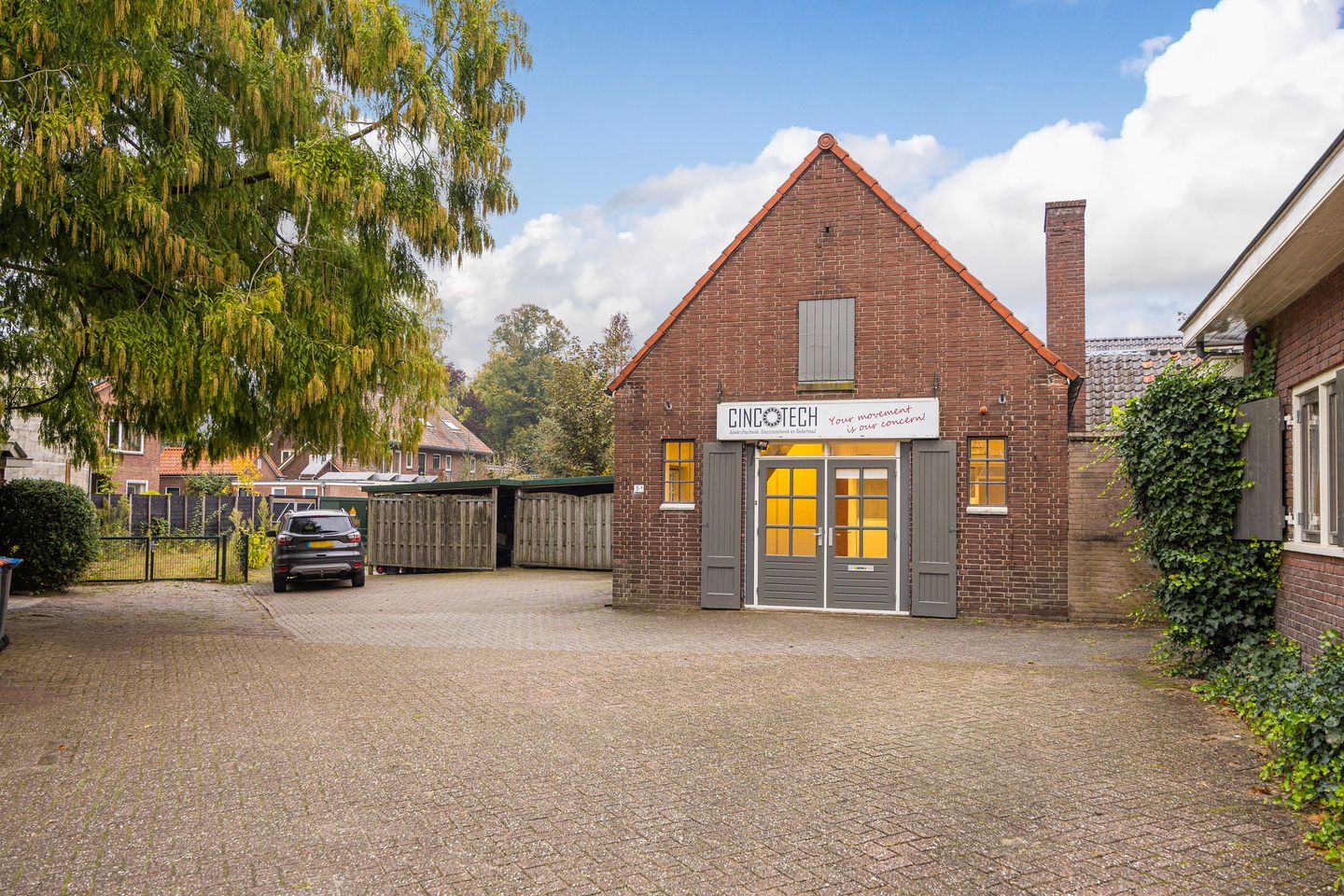 Bekijk foto 2 van Elfuursweg 3-a