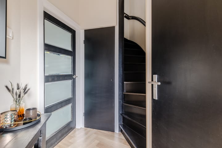 Foto 8 van Frederik Hendrikstraat 5